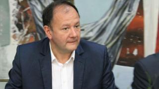 Михаил Миков: Ако искате, полицаите може да носят боди камери и в тоалетните