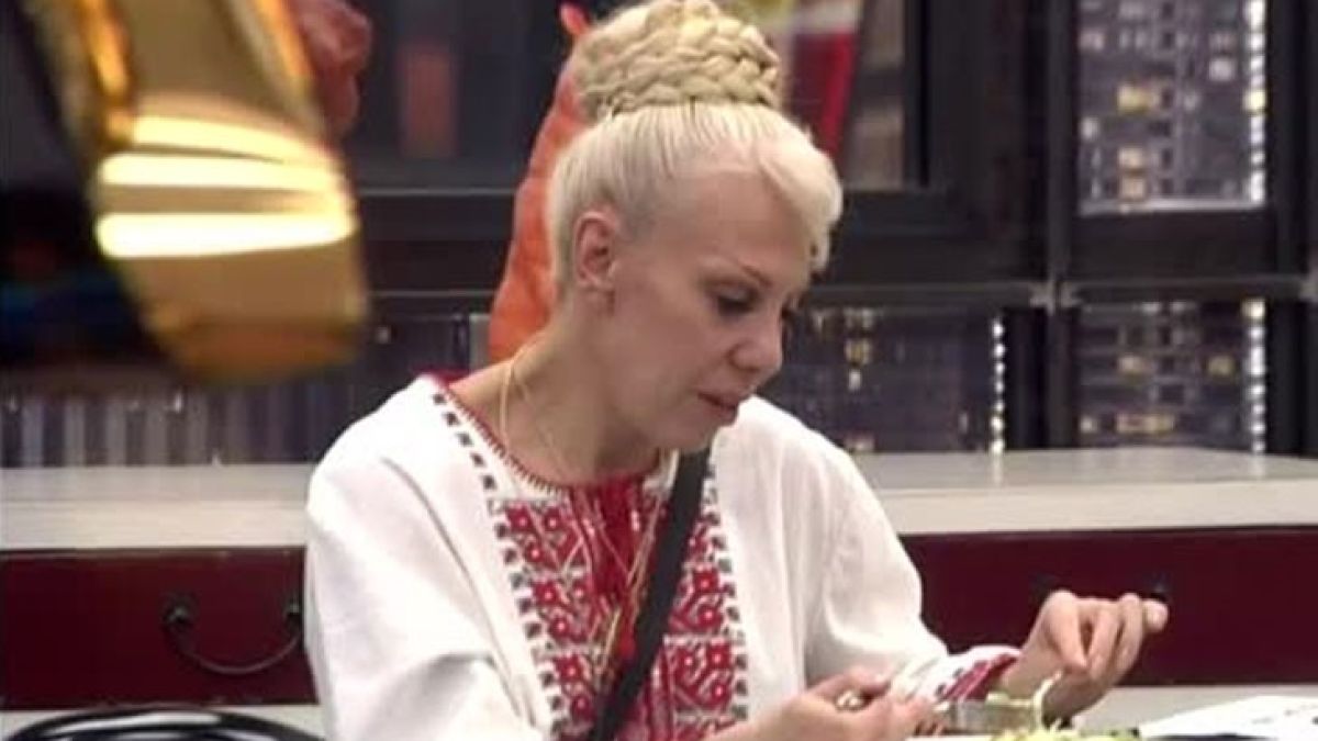 Луна продала къщата на баба си