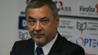 Валери Симеонов уличи в законови нарушения Константин Пенчев
