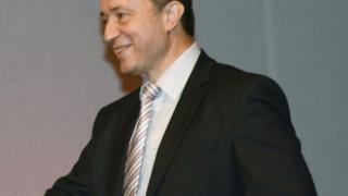 Янаки Стоилов: Няма друга бариера пред разграбването на България, освен БСП
