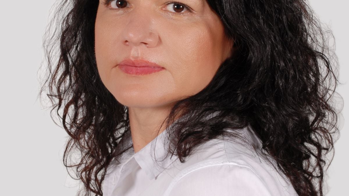 Адв. Поля Ченева, водач на листата за общински съветници на ББЦ-Варна: Моделът на управление няма да се промени с говорене, а с действия
