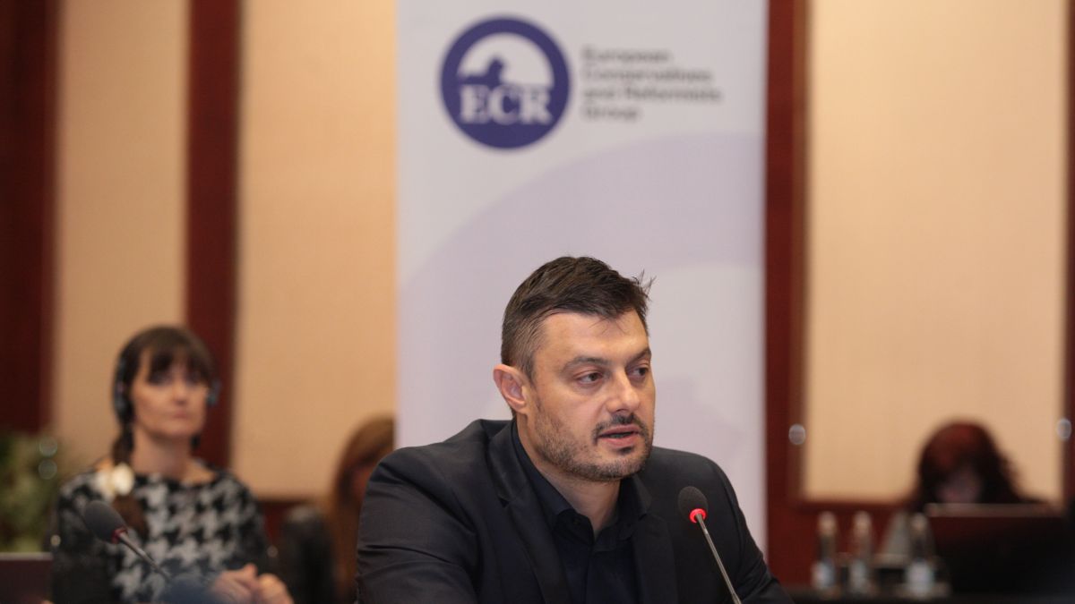  ЕП прие резолюция по доклад на Бареков