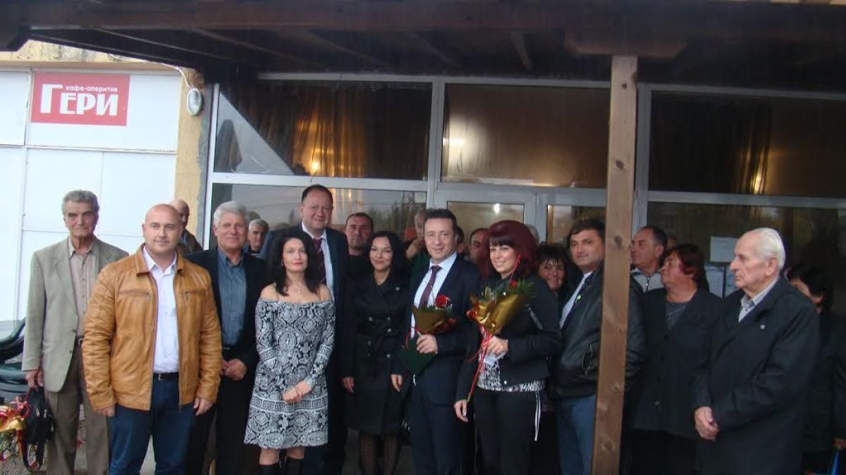 Миков в Семчиново: Без развитие на стопанската дейност, ще има пътища, но не и хора