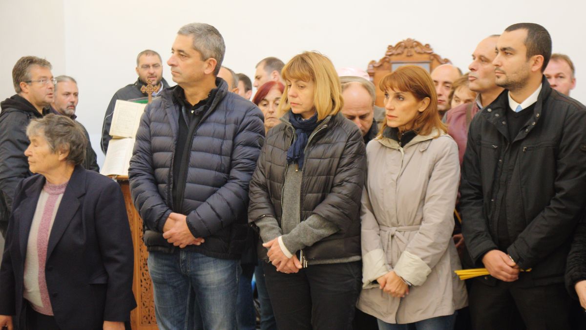 Йорданка Фандъкова присъства на освещаването на храм „Успение Богородично“ във „Владая“