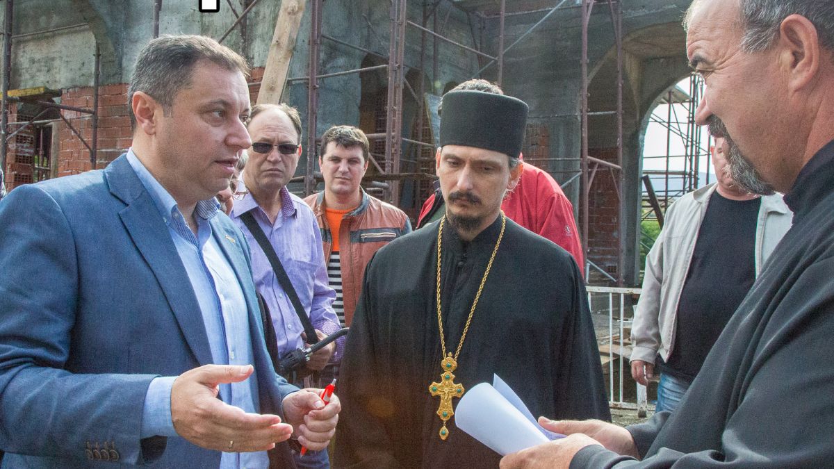 Кандидатите за съветници от РЗС дариха 12 хил. лв. за нов храм „Свето Успение Богородично” в Катунци