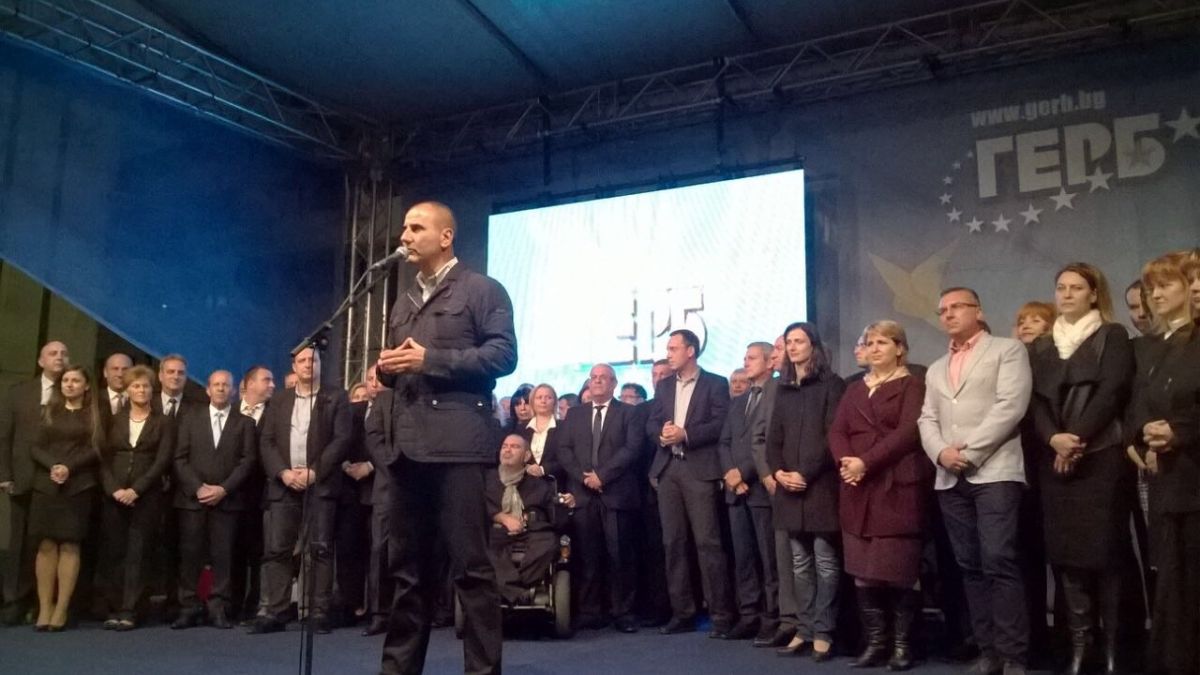 Цветан Цветанов в Бургас: Освен за кметове на първи тур, ГЕРБ се бори и за мнозинства в общинските съвети