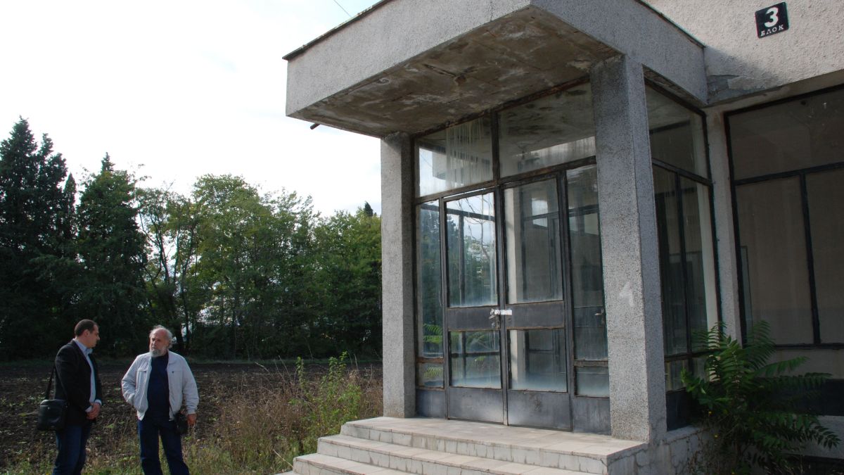 Кандидатът за кмет на Карнобат от ГЕРБ Владимир Крумов: Колеж по земеделие ще задържи младите хора в града