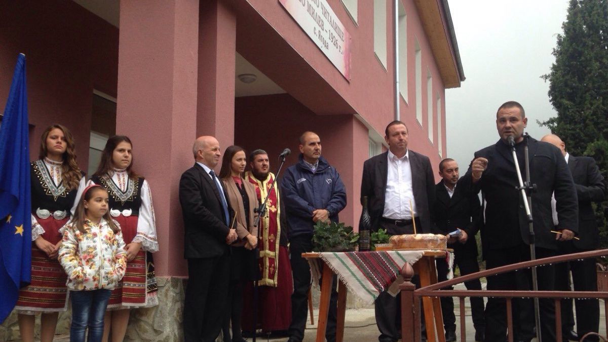 Цветан Цветанов в село Ягода: ГЕРБ прави политика в услуга на хората