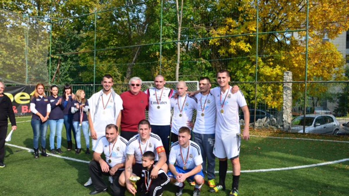 “Реал Мадрид” от Плевен бие наред