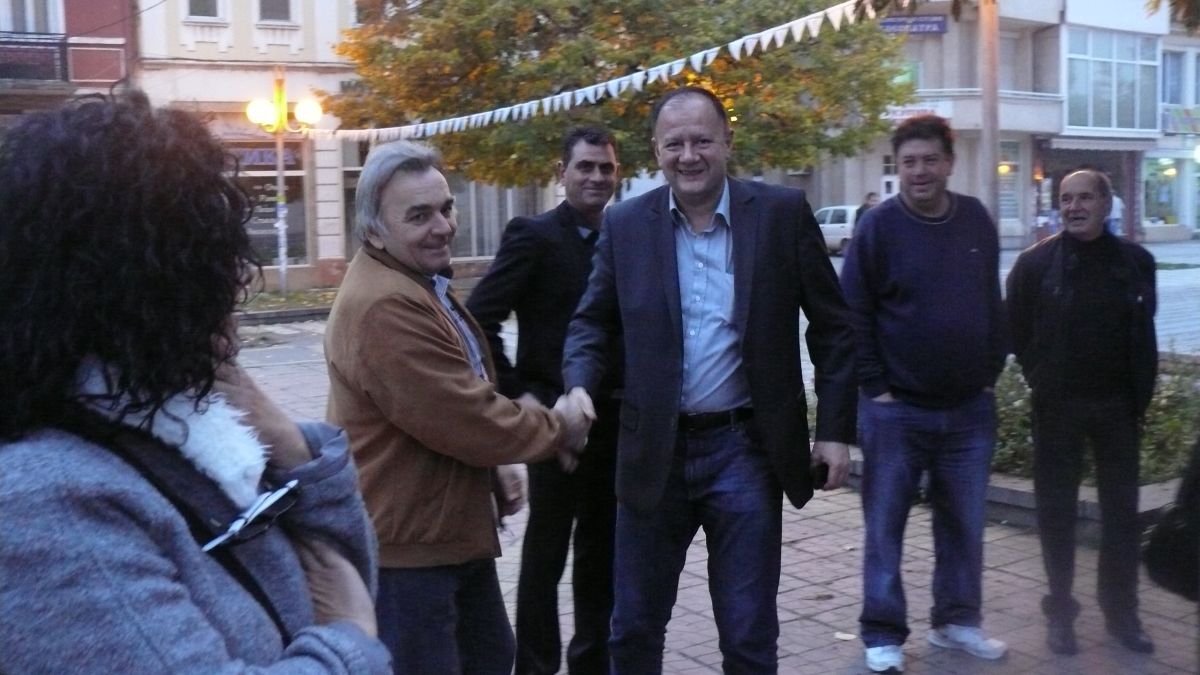 Миков: Крещящо е отсъствието на държавата в Северозападна България