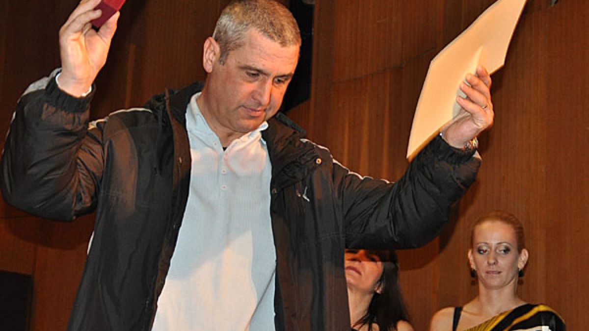 Ужасна драма! Национал по футбол се пропи, пребива семейството си