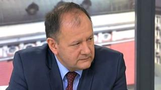 Миков скочи на Георги Първанов: Подкрепя десните, това е скандално!