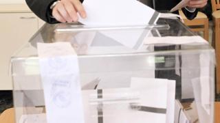 Колко избиратели побързаха да са първи до урните (ДАННИ КЪМ 10 Ч.)