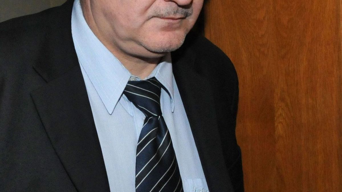 Георги Костов разбрал от новините, че му искат оставката