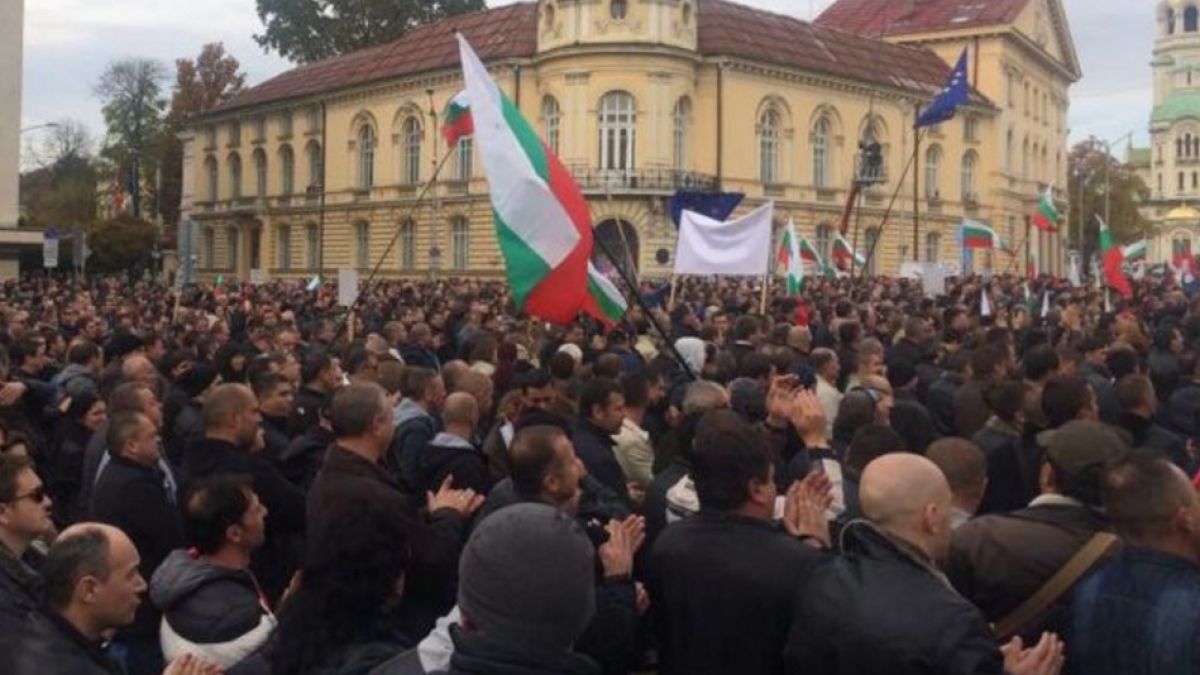 Полицаите не отстъпват: Стягат нов национален протест в четвъртък
