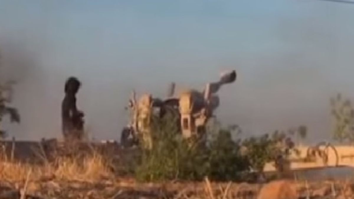 Страшни боеве в Сирия: Армията на Асад разби ключова обсада на "Ислямска държава" (ВИДЕО)