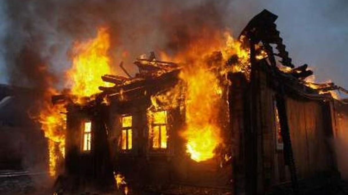 Конкуренти запалили винарски комплекс на крупен карловски бизнесмен?