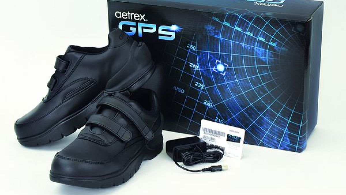 Японци направиха обувки с GPS