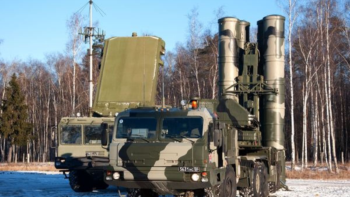 Warfiles.ru: Хиляди руски военни заемат позиции край арменско-турската граница