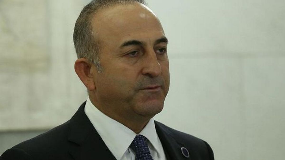 Швейцарският външен министър посрещна притеснен Чавушоглу