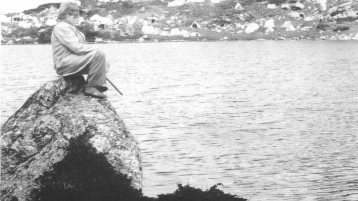 Съвет на Петър Дънов към домакините: Ако мъжът ви има любовница, поканете я на гости и я обикнете