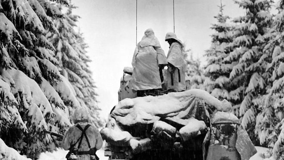 На този ден: През 1944 г. Вермахтът започва операция в Ардените – последното настъпление на Хитлер 