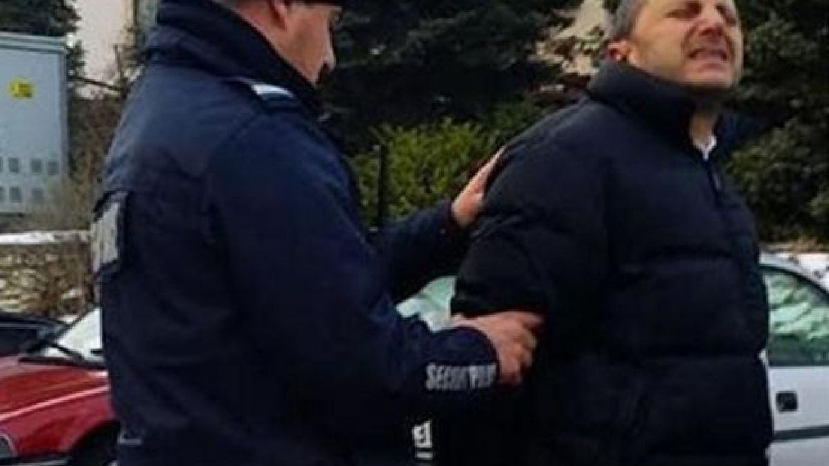 Камера разобличи нагли полицаи, лъгали в съда 