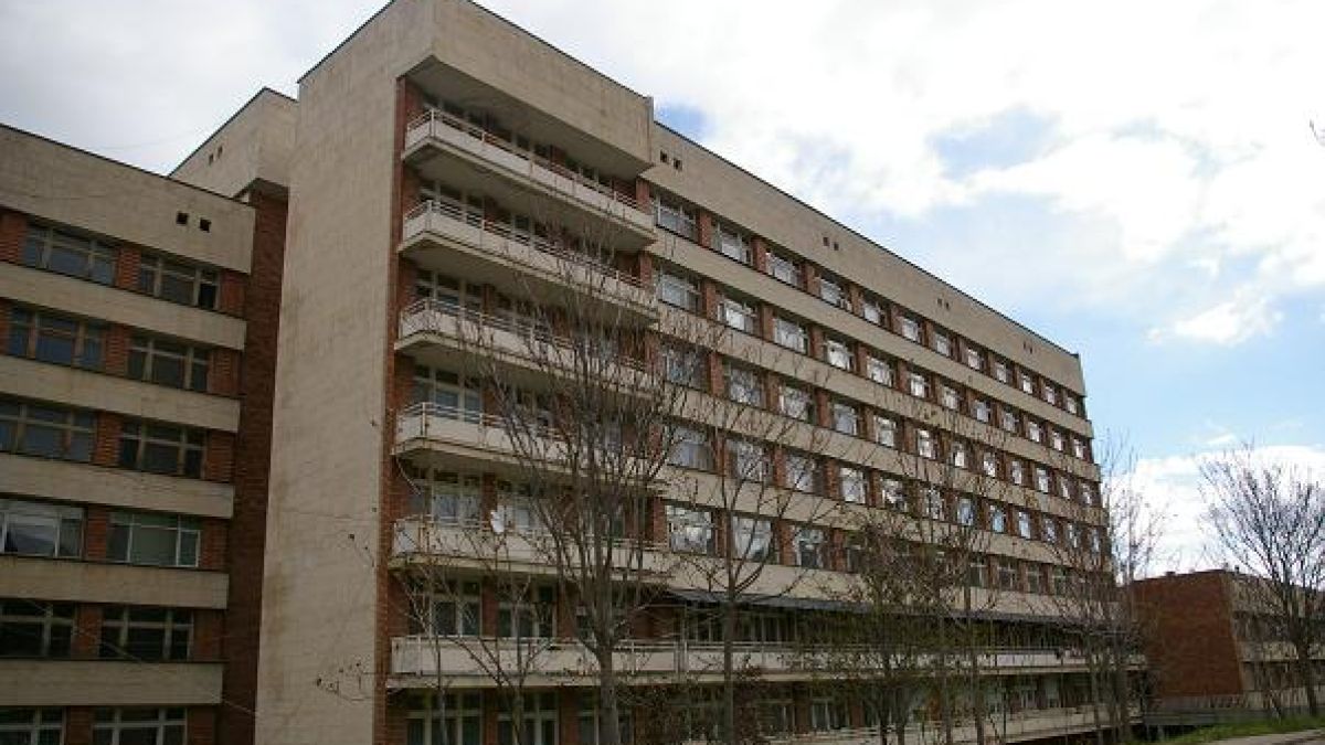 Вирус тръшна 7 души в петричко село, раздухаха случая чак до министерството