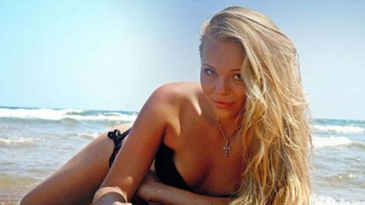 Това е най-красивата дилърка на наркотици, която сте виждали (СНИМКИ 18+)