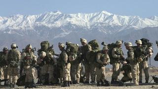 Нападатели убиха 8 охранители на базата на ВВС на САЩ в Афганистан