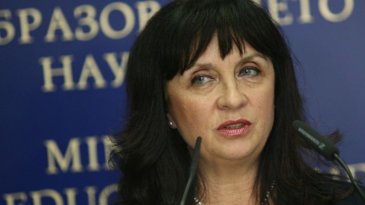 Огорчената Ваня Кастрева готова да последва ексминистъра Тодор Танев с оставка