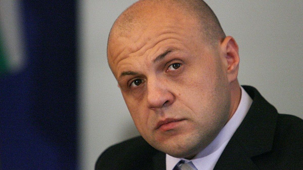 Ново 20! Не Борисов, а Томислав Дончев щял да представя Кунева на депутатите