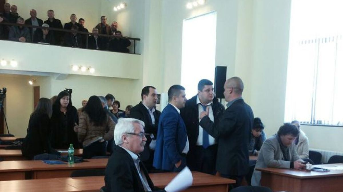 Кърджали стои без глава на Общинския съвет, замирисва на избори