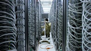 Русия ще създаде собствен „Интернет“ за отбранителната промишленост