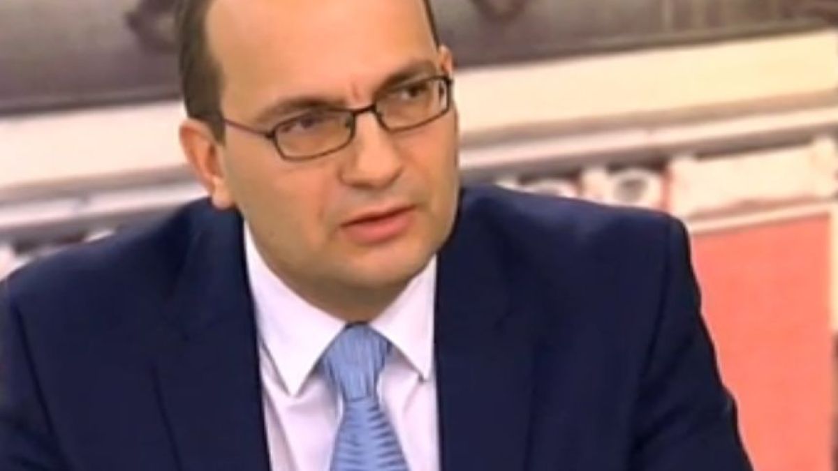 Мартин Димитров: Искаме имената на всички, източили КТБ 