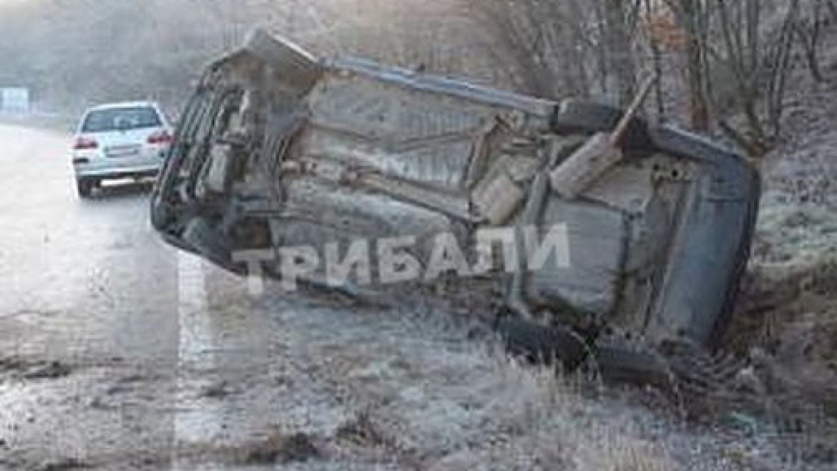 Много пиян джигит се обърна с мерцедеса си край Лом