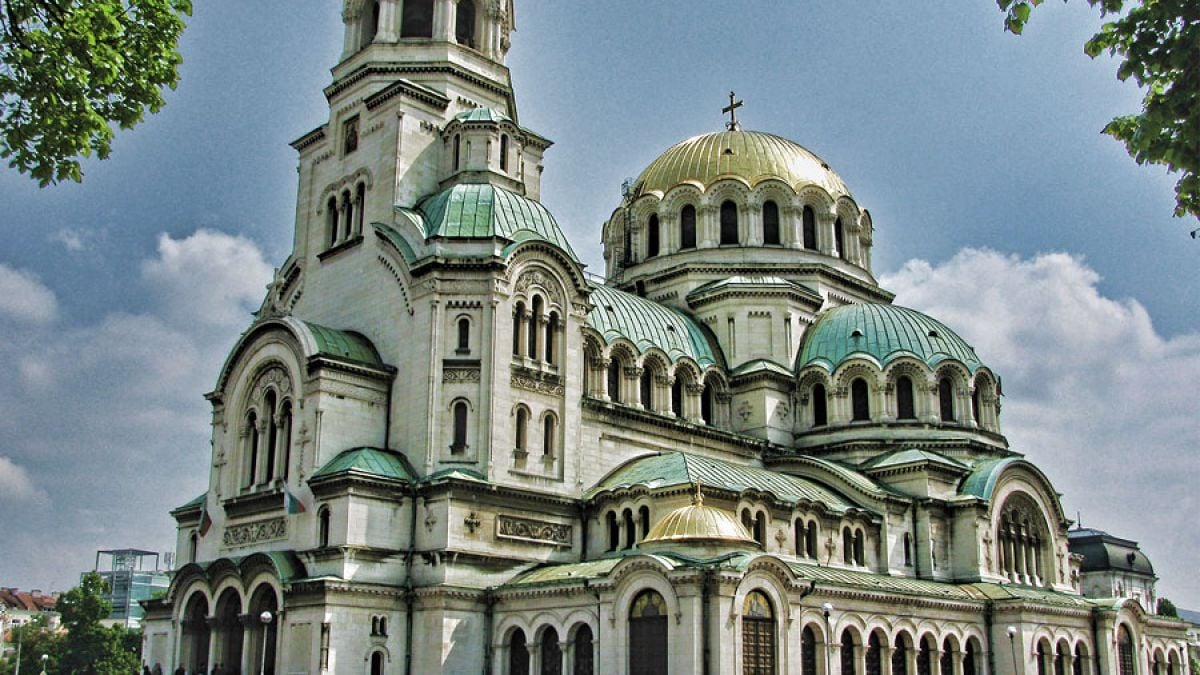 "Св. Александър Невски" прибира по 5 лева от туристите