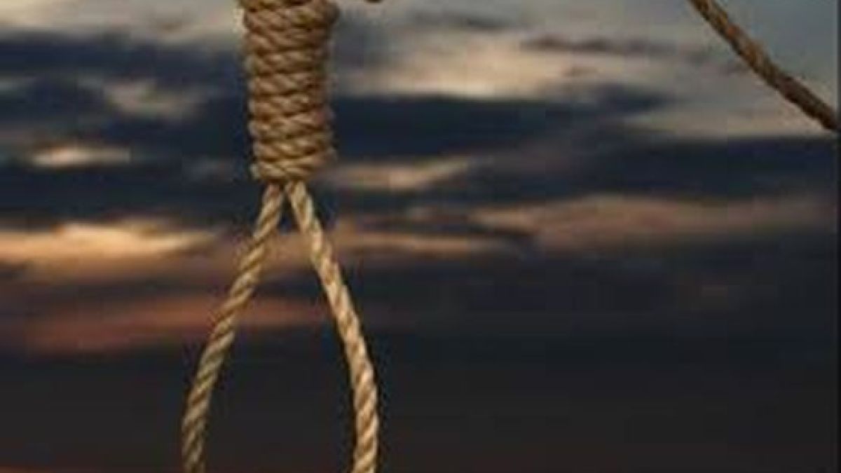 Трагедия в Перник! 14-годишен се обеси на тавана в дома си 
