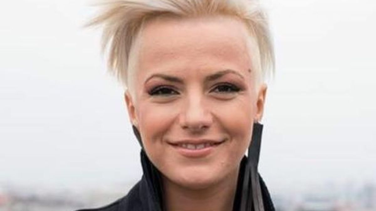 Поли Генова ще ни представя на "Евровизия"