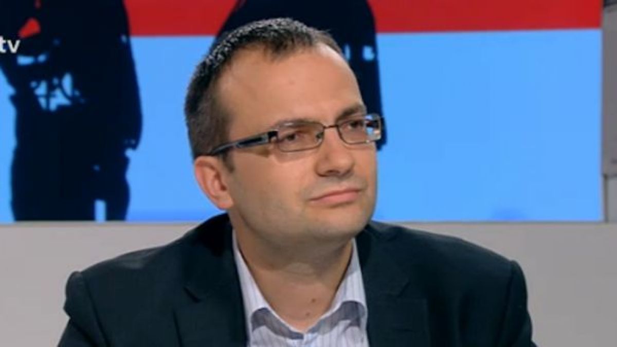 БЛИЦ TV: Тлъста пачка: Иван Искров се облажвал с 20 бона на месец като шеф на БНБ