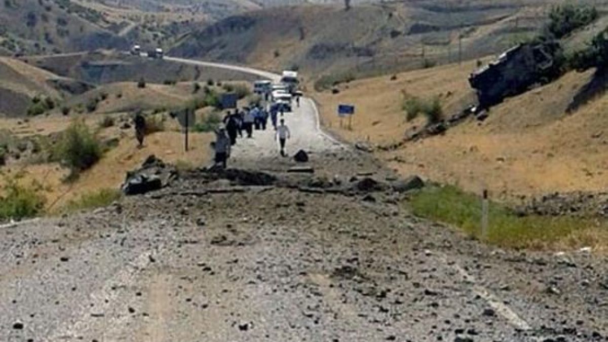 Турция призна за над 300 загинали военни от терористи 