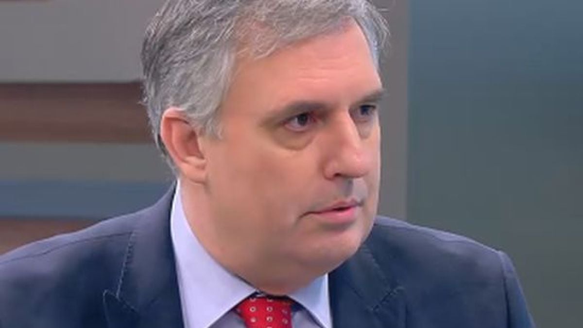 Калфин: Половината безработни са неграмотни или с основно образование