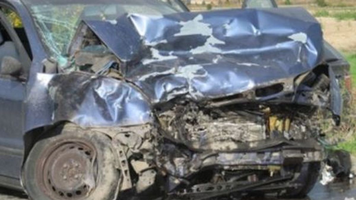 Млад софиянец бере душа в болница след удар в бетонна стена
