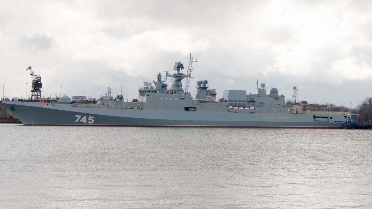 В Черно море става напечено! Идат британски разрушител и румънската фрегата „Крал Фердинанд“