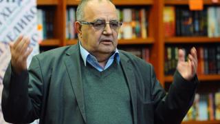 Проф. Божо Димитров скочи хапливо: Македония ще махне „български фашистки окупатор“ от учебниците, но...