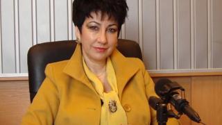 Шефката на хлебарите изригна: Какви са тия киноа, чиа и авокадо за учениците?! Те се хранят с наши пари, да ядат родни култури!