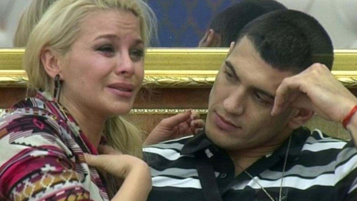 Зарко изригна срещу Десислава: Всички чалгарки са к*рви