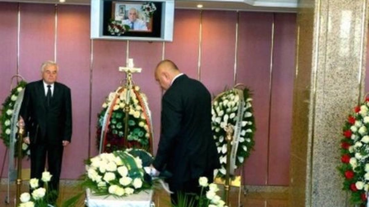 Борисов със сълзи на очи: Не мога да говоря в минало време за Танов (СНИМКИ)