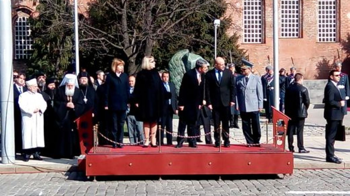 Вяла церемония за 3 март в София (СНИМКИ)