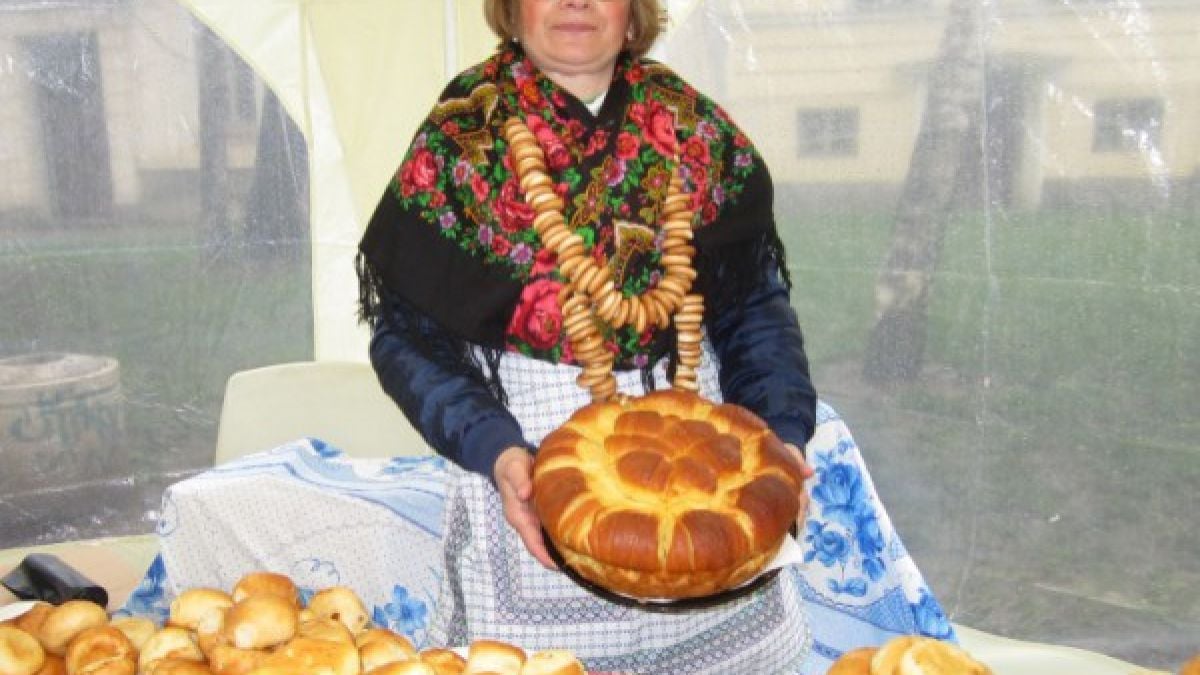 Заговезни по руски в центъра на София